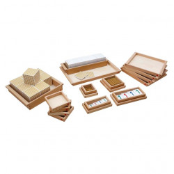 MATERIALE DEL SISTEMA DECIMALE, COMPLETO CON QUADRATI E CUBI IN LEGNO MATERIALE DEL SISTEMA DECIMALE, COMPLETO CON QUADRATI E CUBI IN LEGNO